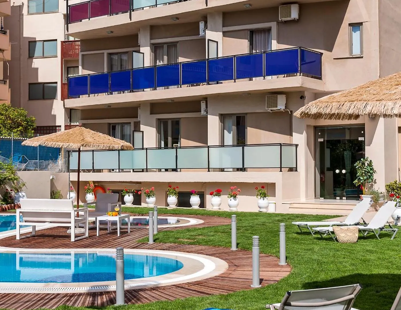 Leonidas Hotel & Apartments Rethymno  3*, Rethymno (Crete) Greece