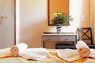 Leonidas Hotel & Apartments Rethymno  Rethymno (Crete)