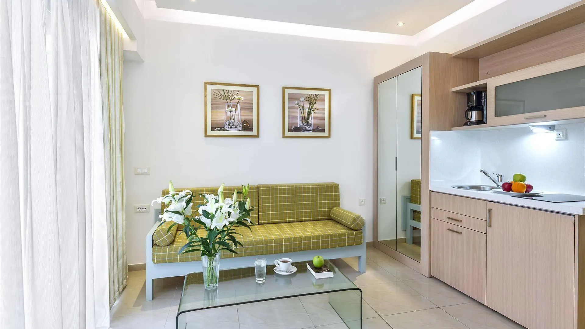 Leonidas Hotel & Apartments Rethymno  Rethymno (Crete)