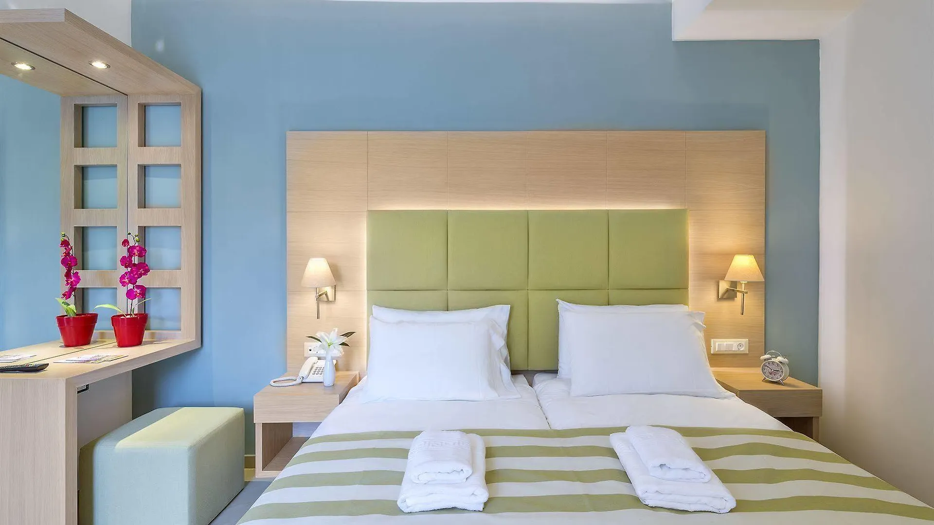 Leonidas Hotel & Apartments Rethymno  3*, Rethymno (Crete)