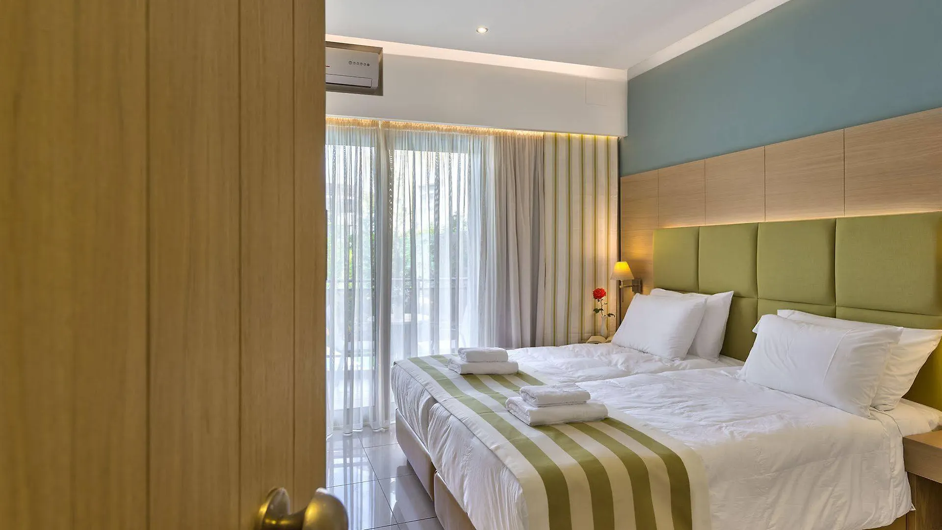 Leonidas Hotel & Apartments Rethymno  Greece